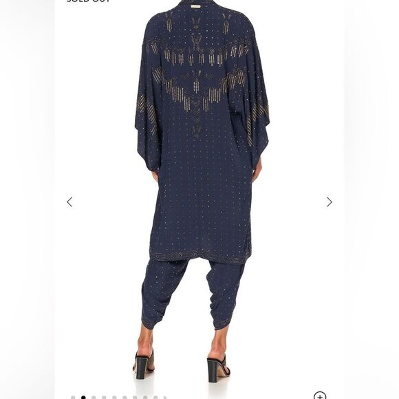 NWT CAMILLA SMALL 1300.00Mid Length Kimono Coat
Luxe Navy - Picture 3 of 7